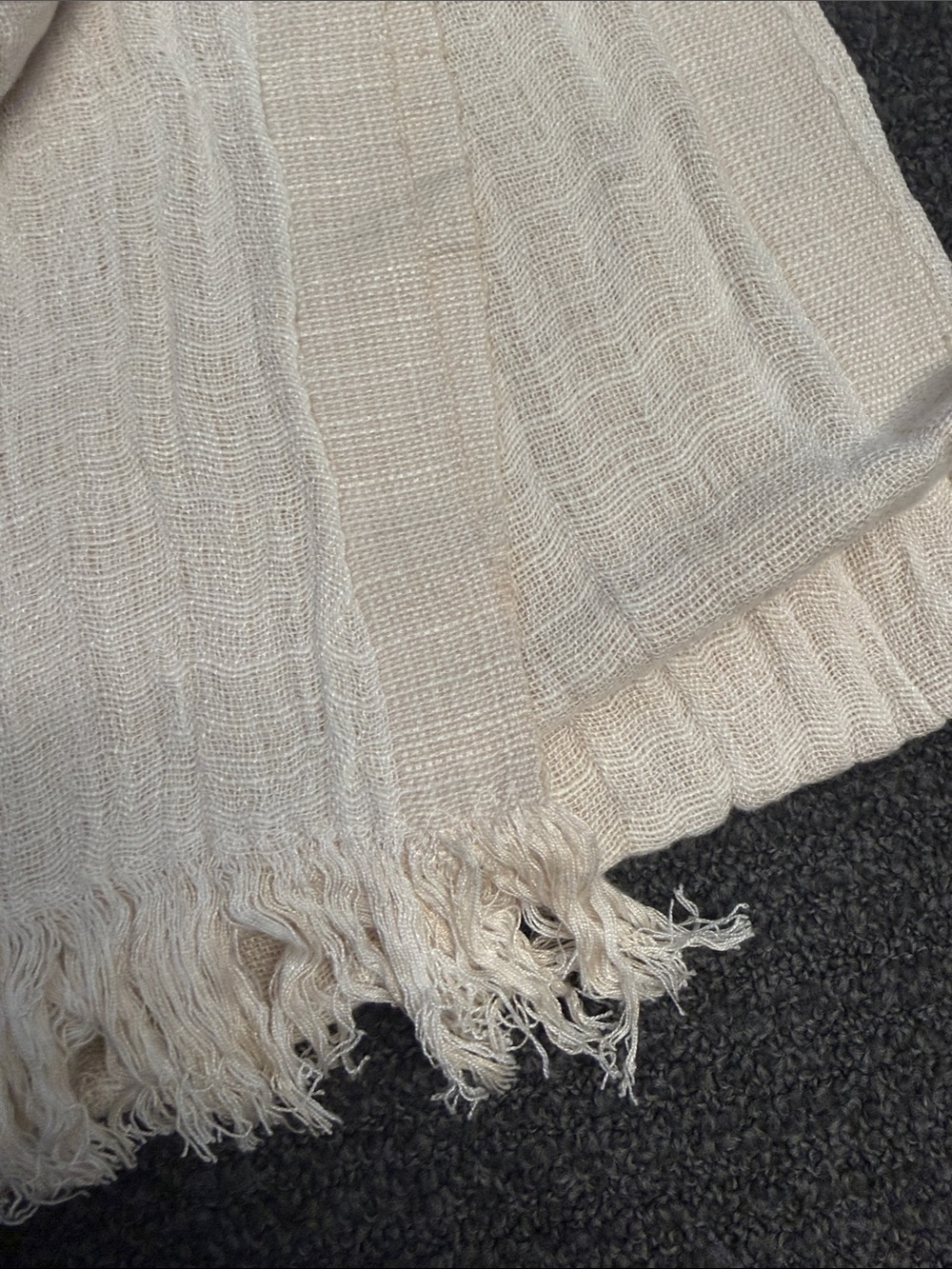 MAGNOLIA Throw Blanket in Cream/Off White - Picture 3 of 8